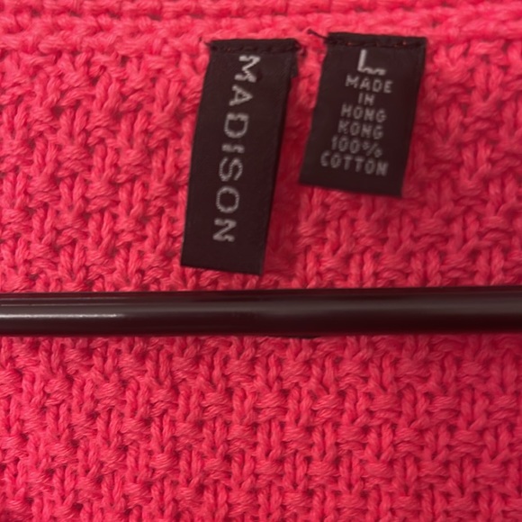 Vintage looking beautiful pink Madison sweater. - Picture 3 of 3